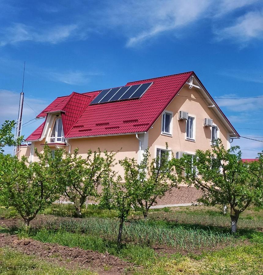 Conacul Mierii Villa Straseni Kültér fotó